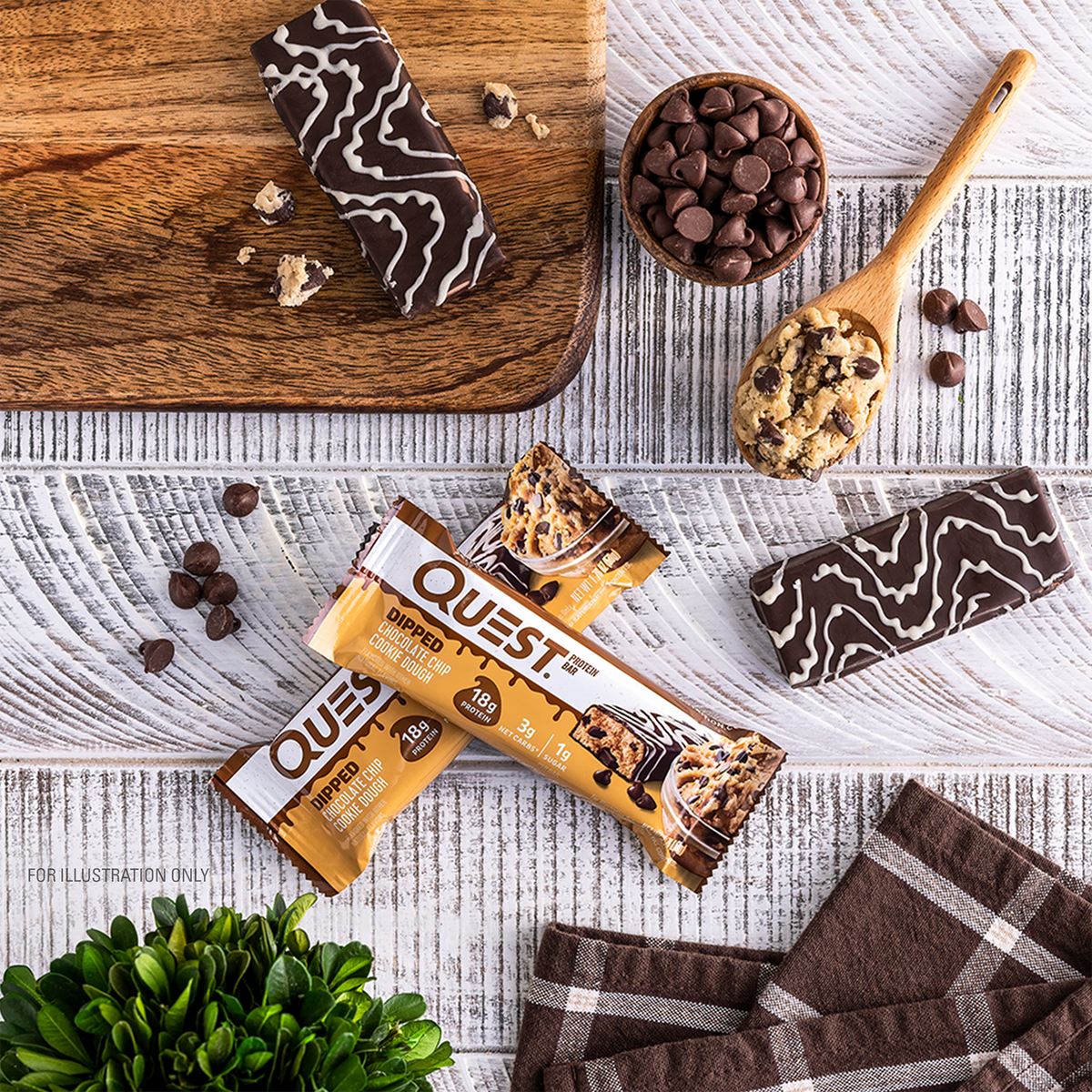 dipped-chocolate-chip-cookie-dough-protein-bar-u8 qst-012268_dipped-chocolate-chip-cookie-dough-protein-bar_7.png